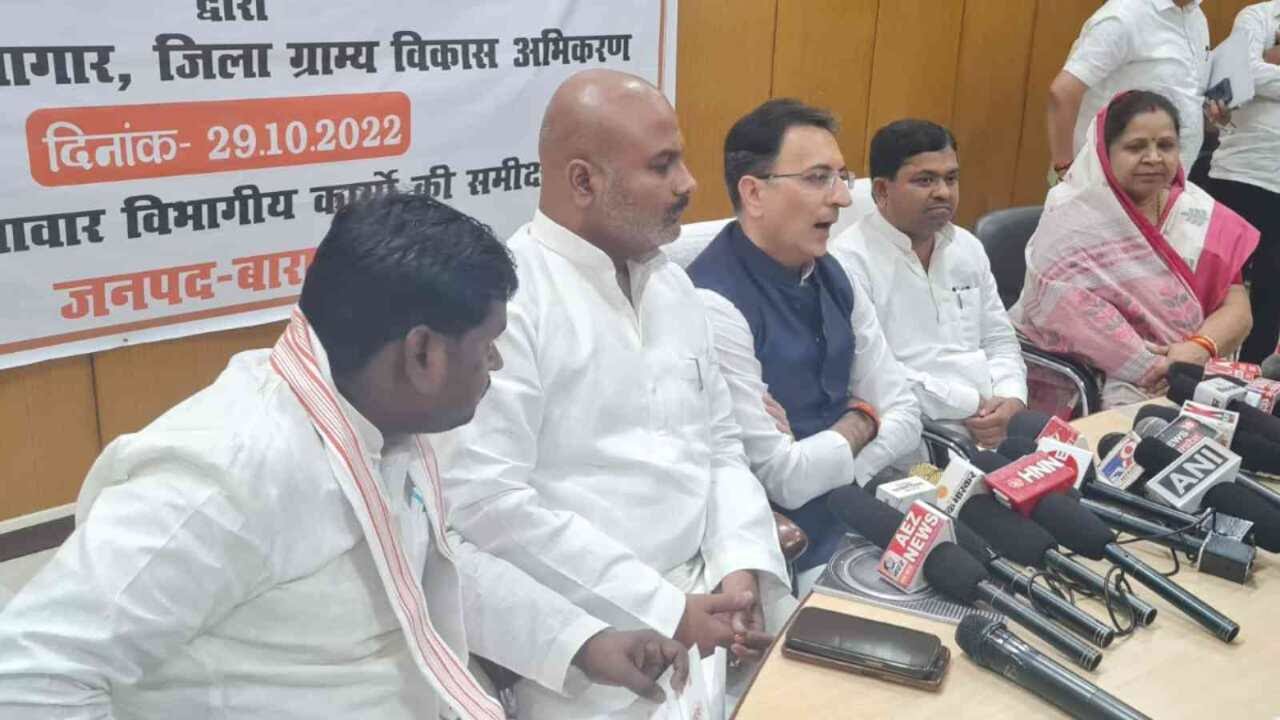 1280x720_1441538-pwd-minister-jitin-prasad-barabanki-visit-see-under-construction-road-said-no-compromise-on-quality